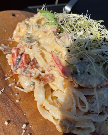 Super lækker pasta med oste/flødesauce, kan det bleve mere KETO.